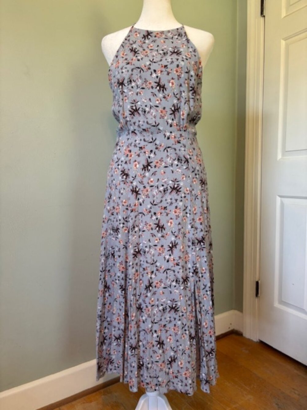 ASTR The Label Floral Bluish Gray Floral Halter Midi Dress Size Medium